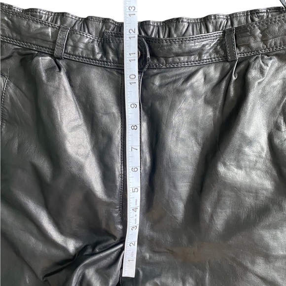 Vintage High Rise Black leather pants - Picture 4 of 9
